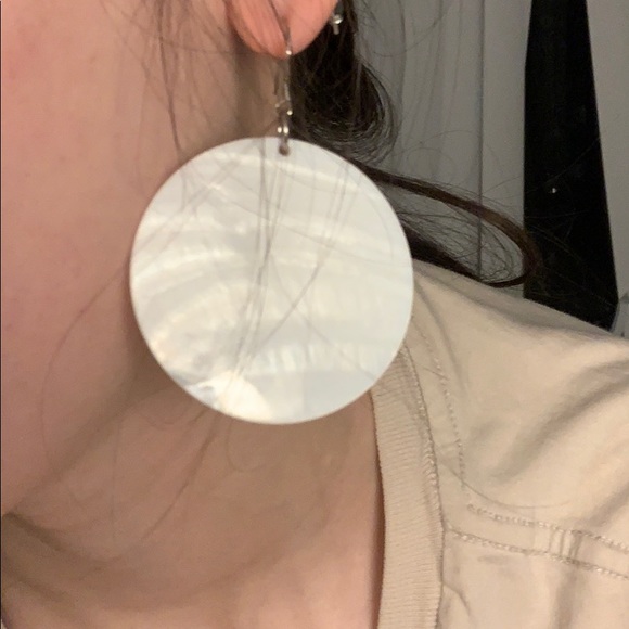 earrings - Picture 3 of 3